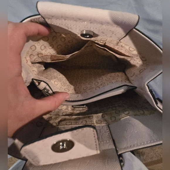 Guess Medium Satchel Purse - Picture 6 of 11